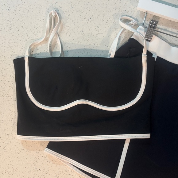 Alo Airbrush Streamlined Skirt + Bra Tank Set - Picture 6 of 12